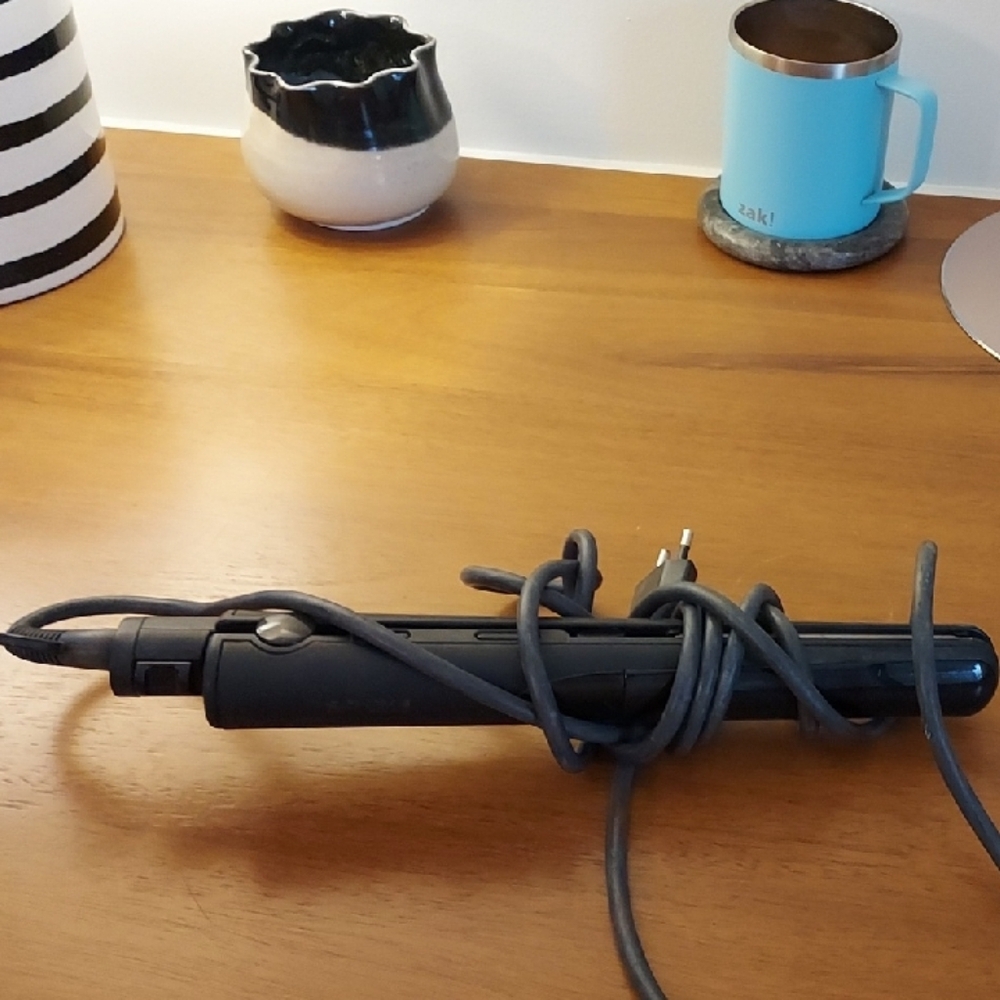 European Outlet Phillips Hair Straightener